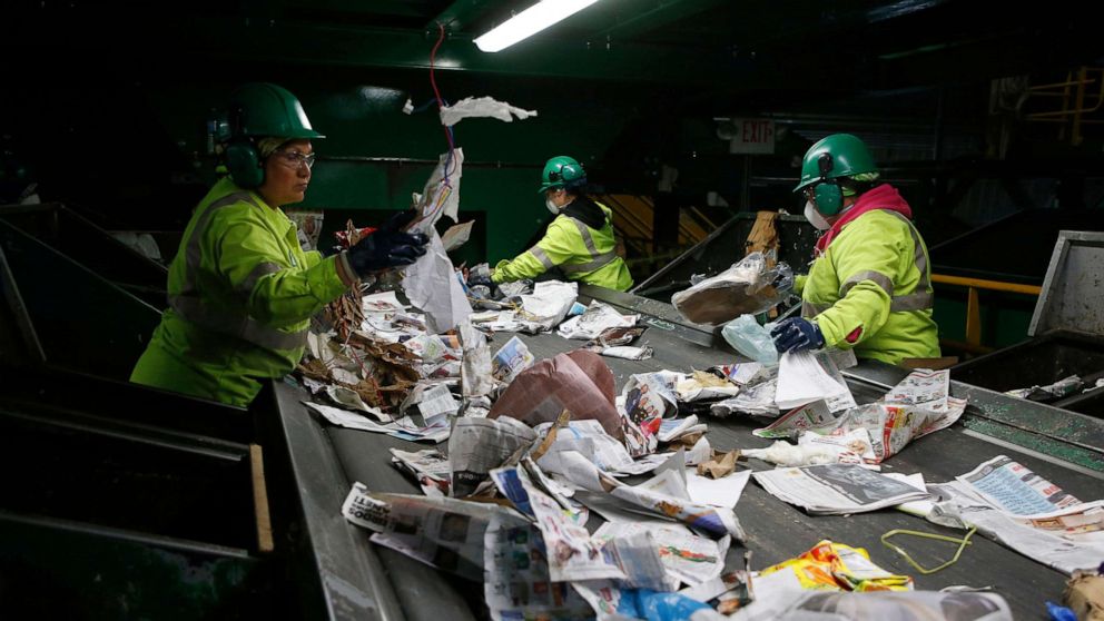 الصحة و السلامة لعملية إدارة المخلفات و إعادة التدوير